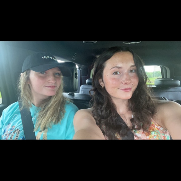 Meet your Posher, Joslyn - Picture 7 of 10